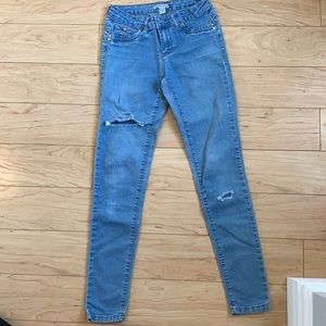 ripped jeans, mid rise